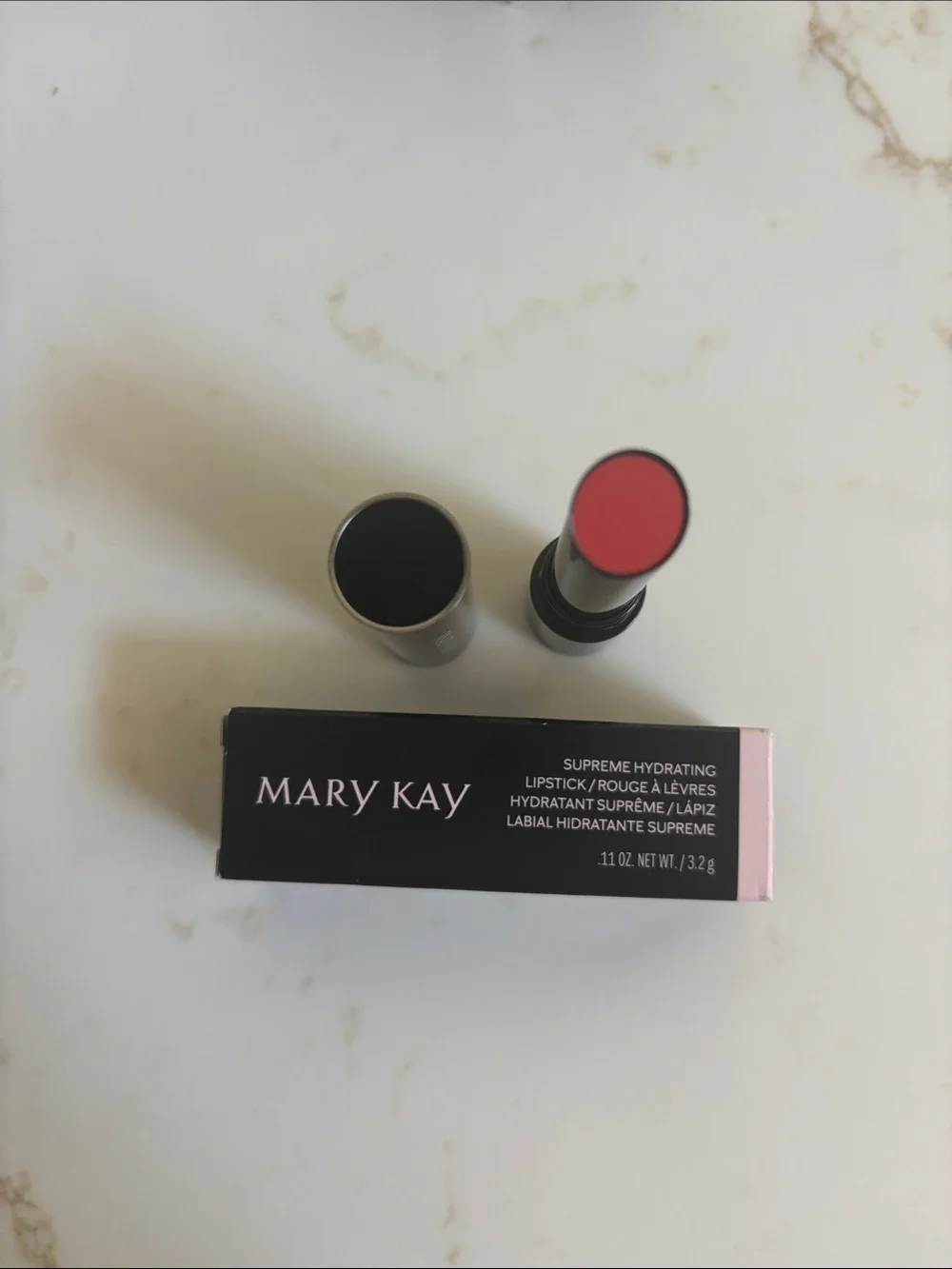 Mary Kay Supreme Hydrating Lipstick - coral Confetti